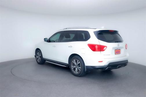 2019 Nissan Pathfinder S