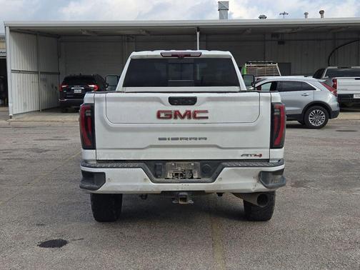 Summit White 2024 GMC Sierra 3500 AT4