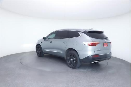 2024 Buick Enclave Essence FWD
