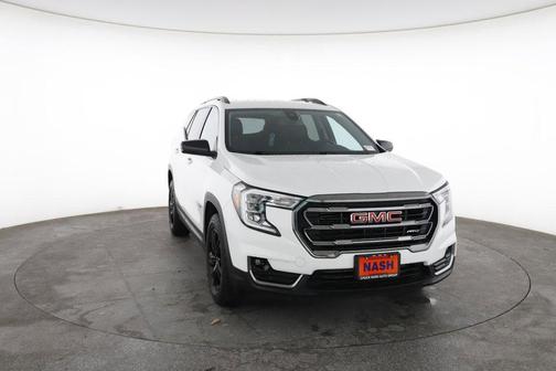Summit White 2023 GMC Terrain AWD AT4