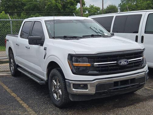 OXFORD WHITE 2025 Ford F-150 XLT