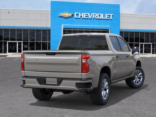White Sands 2026 Chevrolet Silverado 1500 Custom