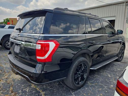 AGATE BLACK METALLIC 2021 Ford Expedition XLT