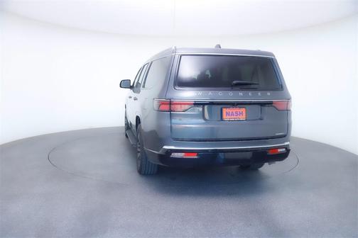 2024 Jeep Wagoneer L Series II 4x2