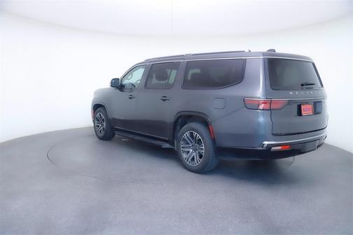 2024 Jeep Wagoneer L Series II 4x2