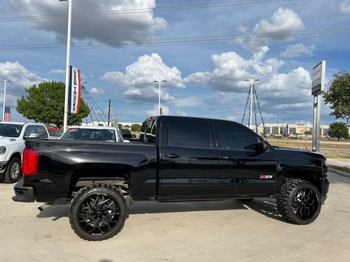 Photo 3 of 34 of 2016 Chevrolet Silverado 1500 LTZ