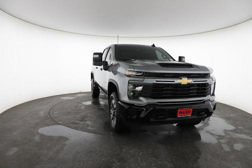 Sterling Gray Metallic 2026 Chevrolet Silverado 2500 Custom