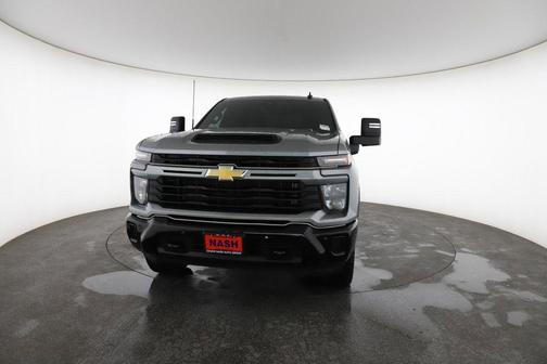 Sterling Gray Metallic 2026 Chevrolet Silverado 2500 Custom