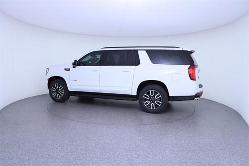 2024 GMC Yukon XL 4WD AT4