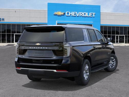 2026 Chevrolet Suburban LT