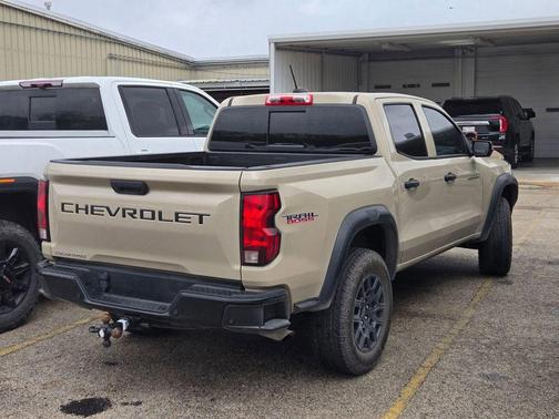 Sand Dune Metallic 2024 Chevrolet Colorado Trail Boss