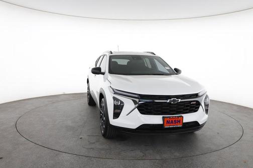 Summit White 2025 Chevrolet Trax FWD 2RS