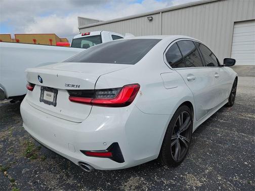 2021 BMW 330 330i