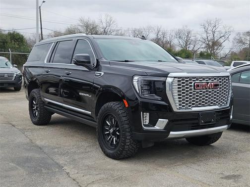 2023 GMC Yukon XL Denali