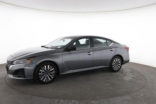 Gun Metallic 2025 Nissan Altima 2.5 SV