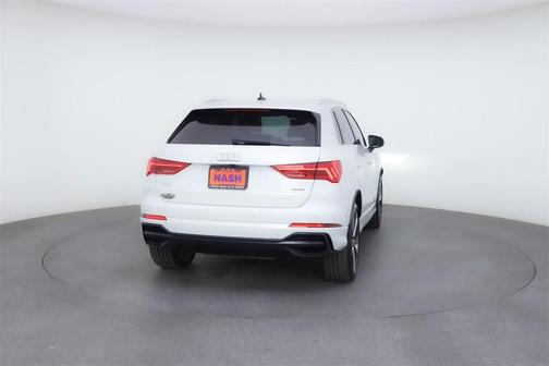 2020 Audi Q3 45 S line Prestige