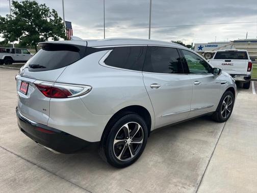 2022 Buick Enclave FWD Essence
