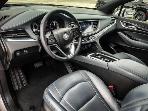 2022 Buick Enclave FWD Essence