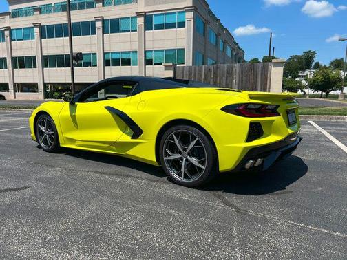 2022 Chevrolet Corvette Stingray w/1LT