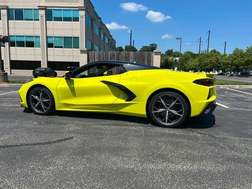 2022 Chevrolet Corvette Stingray w/1LT