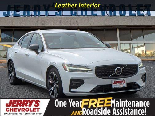 2024 Volvo S60 B5 Core Dark Theme