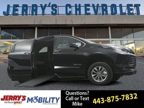 2025 Toyota Sienna XLE