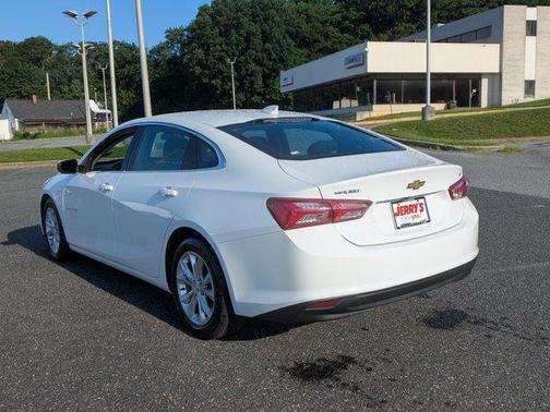 2022 Chevrolet Malibu FWD LT