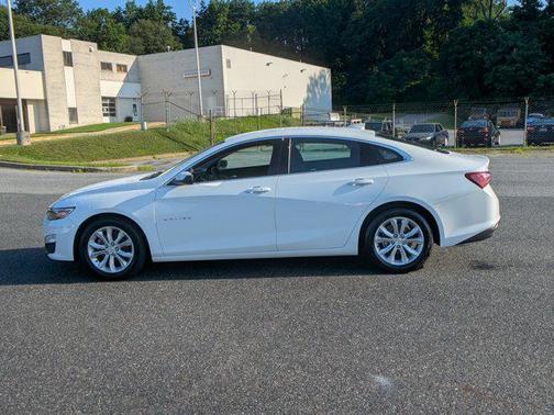 2022 Chevrolet Malibu FWD LT