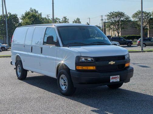 2025 Chevrolet Express 2500 RWD 2500 Regular Wheelbase WT