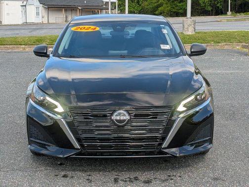 Super Black 2024 Nissan Altima 2.5 SV