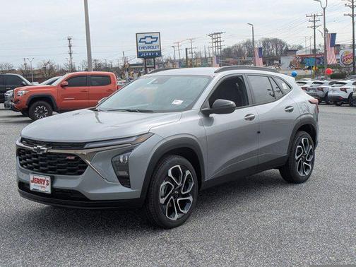 Sterling Gray Metallic 2026 Chevrolet Trax FWD 2RS