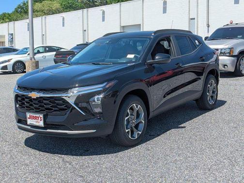 Mosaic Black Metallic 2026 Chevrolet Trax LT