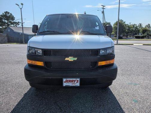 2025 Chevrolet Express 2500 RWD 2500 Regular Wheelbase WT