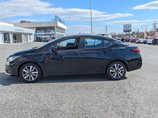 2023 Nissan Versa 1.6 SV