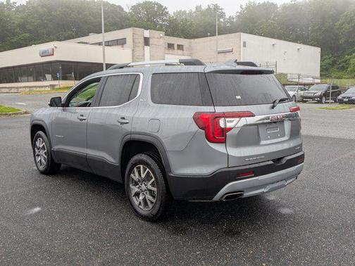 2023 GMC Acadia AWD SLT