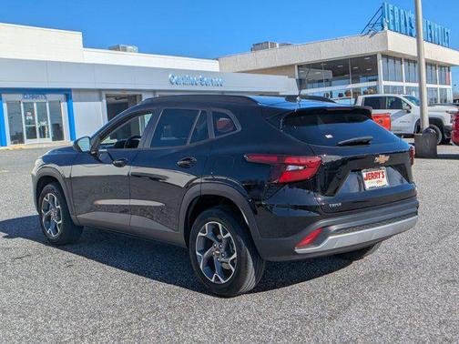 2024 Chevrolet Trax LT