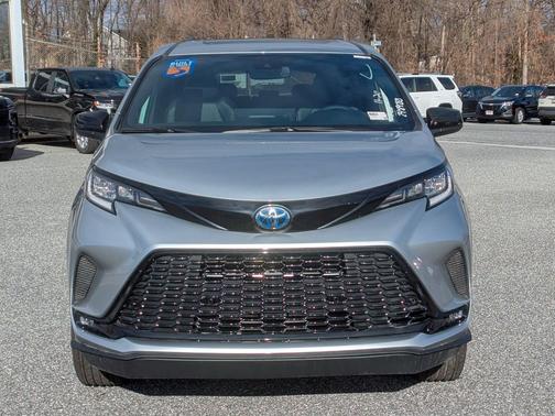 Celestial Silver Metallic 2025 Toyota Sienna XSE 7 Passenger