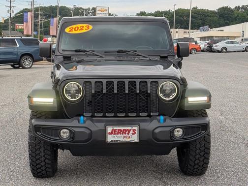 Black Clearcoat 2023 Jeep Wrangler 4xe Willys