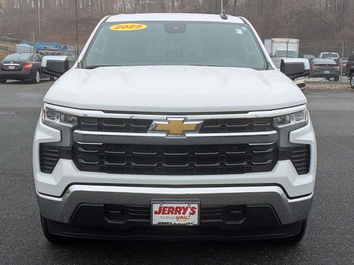 Summit White 2025 Chevrolet Silverado 1500 LT