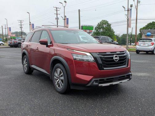 2022 Nissan Pathfinder SL 4WD