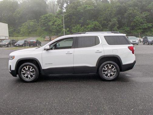 2023 GMC Acadia AWD SLT