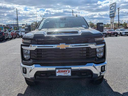 2025 Chevrolet Silverado 3500 LT