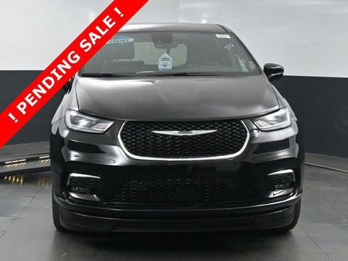 2025 Chrysler Pacifica L