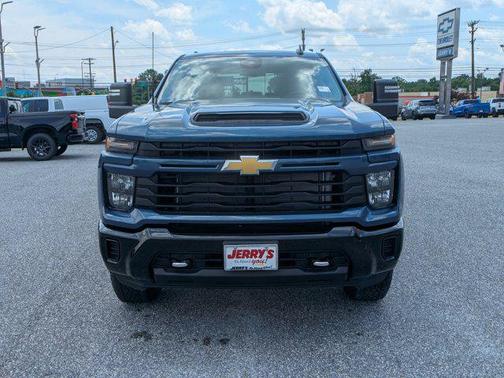 2025 Chevrolet Silverado 2500 Custom