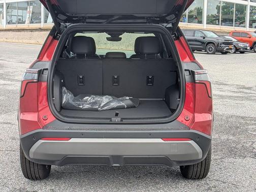 Radiant Red Tintcoat 2026 Chevrolet Equinox 1LT
