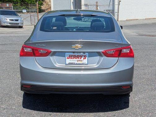 Sterling Gray Metallic 2023 Chevrolet Malibu FWD 1LT