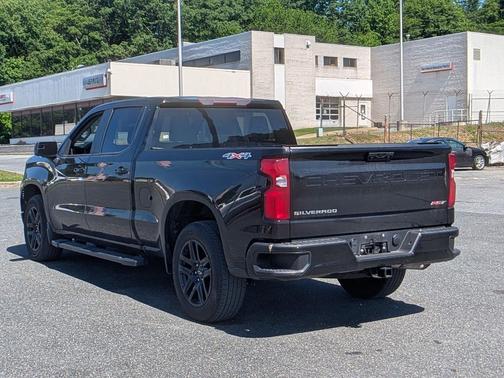 Black 2022 Chevrolet Silverado 1500 RST