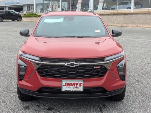 Apex Red 2026 Chevrolet Trax FWD 2RS