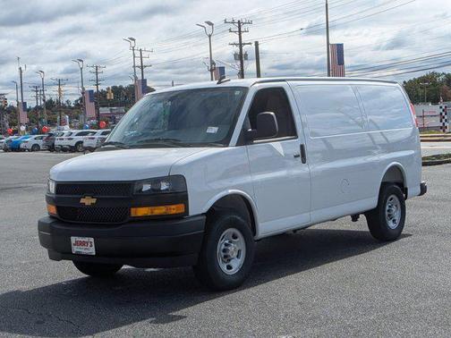2025 Chevrolet Express 2500 RWD 2500 Regular Wheelbase WT