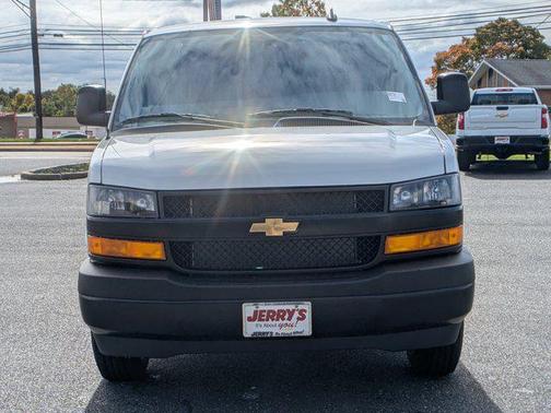2025 Chevrolet Express 2500 RWD 2500 Regular Wheelbase WT